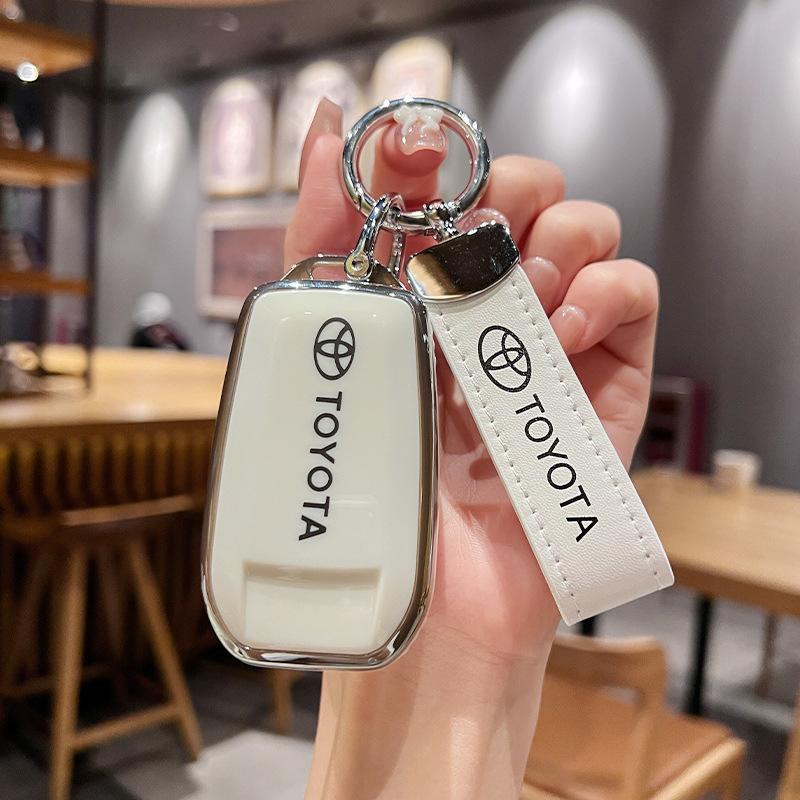Fashion TPU Car Key Case Cover Shell For Toyota RAV4 Crown Hilux Fortuner Camry Land Cruiser Prado Highland Keychain Accessories