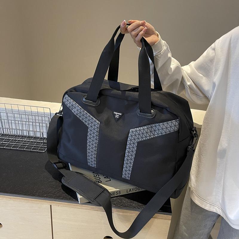 Large capacity travel bag dry and wet separation luggage bag premium portable travel bag new messenger bag