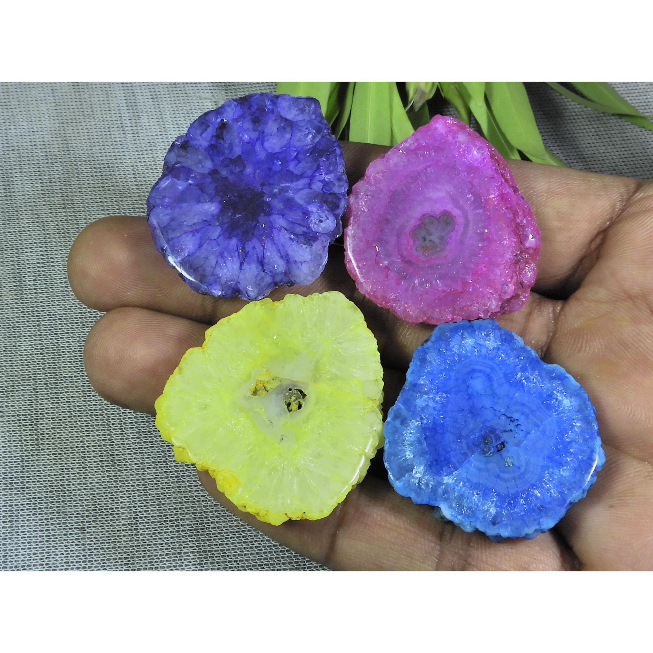 

276 карат. Окрашенный солнечный друзовый агат 4 шт. Кристалл Свободный лот драгоценных камней 30X32-36X32 мм A-226