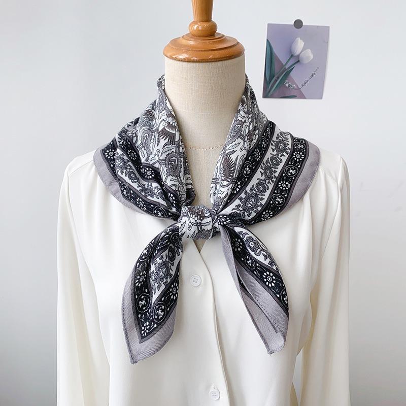 Women Fashion Versatile Small Square Scarf Korean Style Sun Protection Neck Scarf