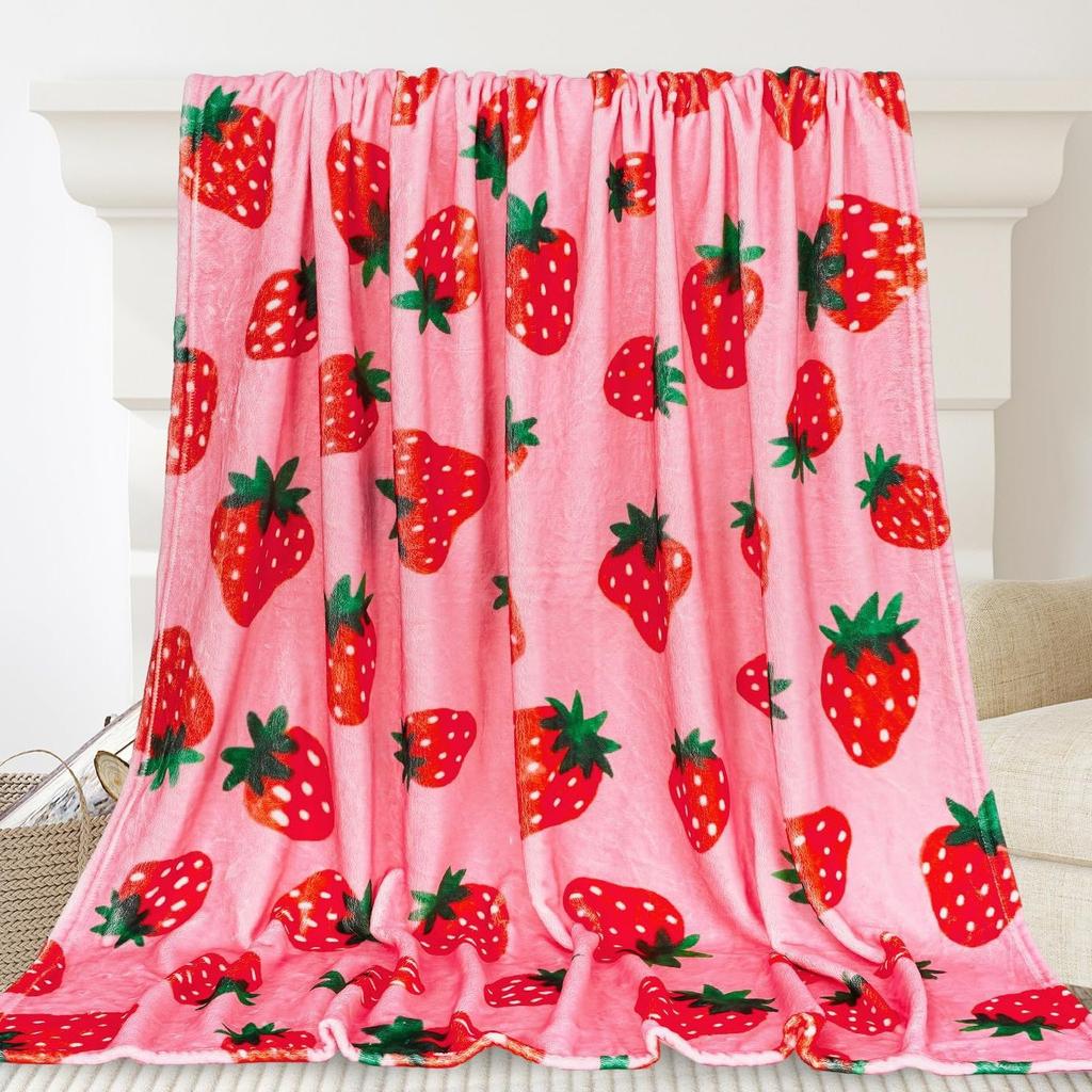 Strawberry Pattern Collection digital-printed polyester Bedroom velvet flannel cover blanket Fleece sofa cover blankets for beds