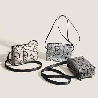Autumn Women's Bag Urban Simple and Fashionable Versatile Bag One-shoulder Geometric Diamond Splicing Small Square Bag for Women