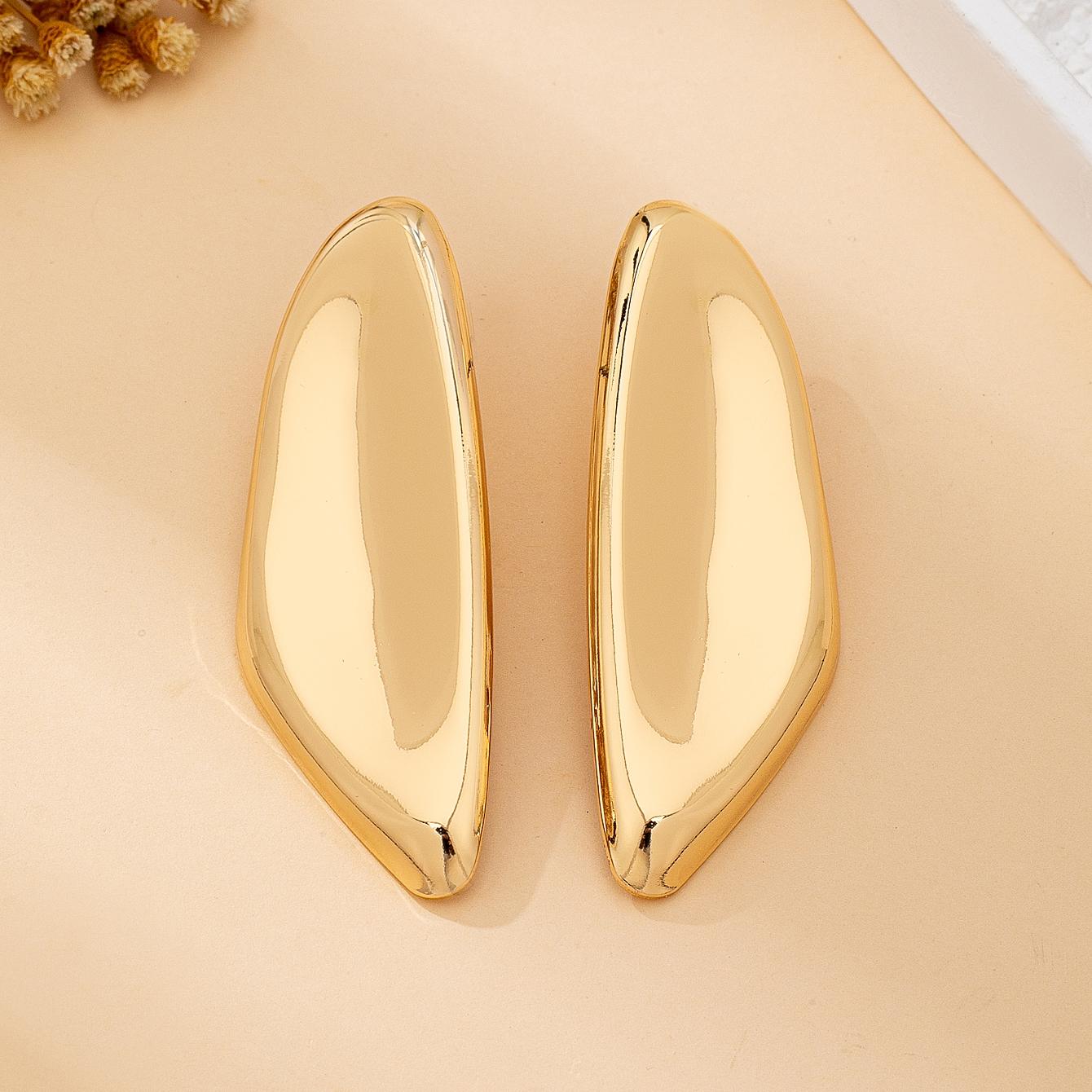 

Women s Earrings, Smooth Surface Irregular Geometric Fashion Earrings, Suitable for Daily Wear and Vacation Wear