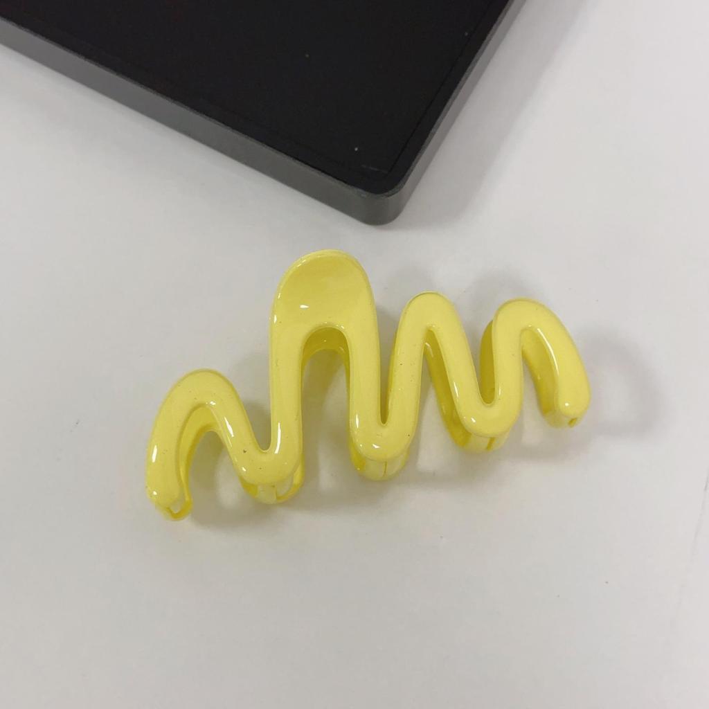 Large High-End Wave Claw Clip for Thick Hair - Women's Hair Accessory for Updos and Back-of-Head Styles