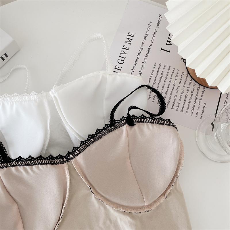 Letní krajkový top s volným zadkem a tílkem