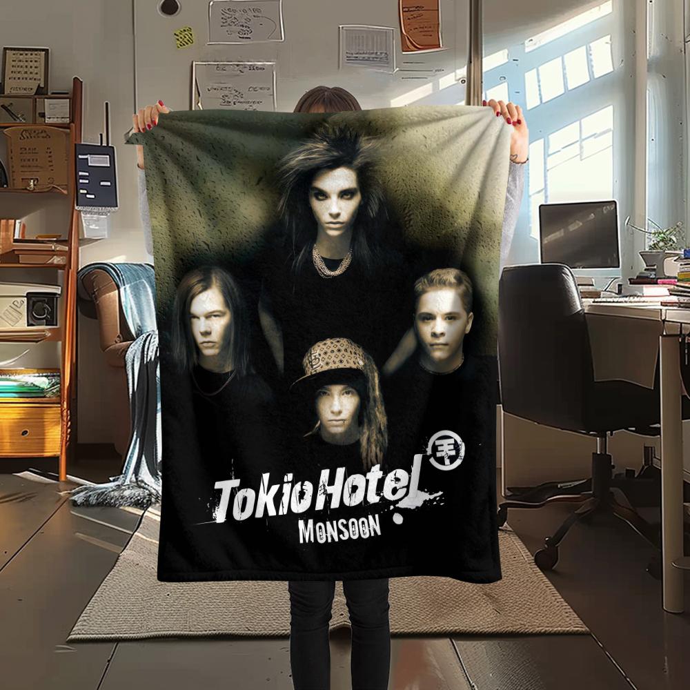 1Pc TH Band Print Flannel Blanket, High Quality Comfortable for All Seasons, Home Decor, Warmth and Comfort, Perfect for Christmas Gifts