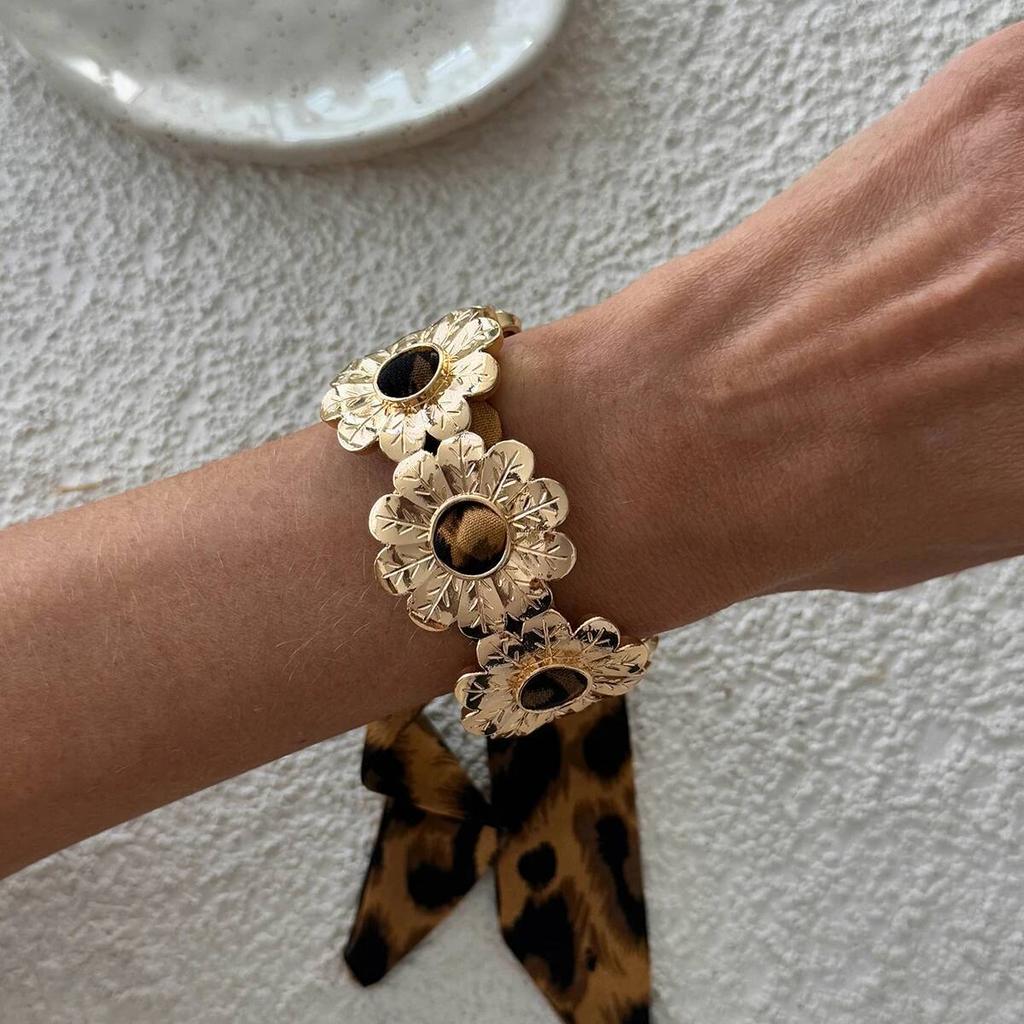 SHIXIN Leopardenmuster Seidenschal Manschettenarmreif Gepunktetes Bandumwickeltes Metall Breites Armband Retro Verstellbar Ethnisch Stil Armband