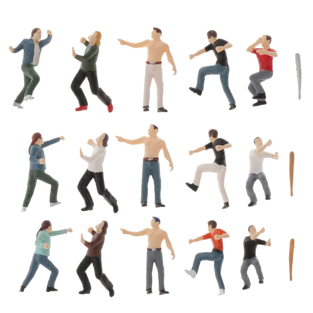 1:64 Mini People Figurines Model Outdoor Attack Against Bad Guys Scene Architectural Plastic