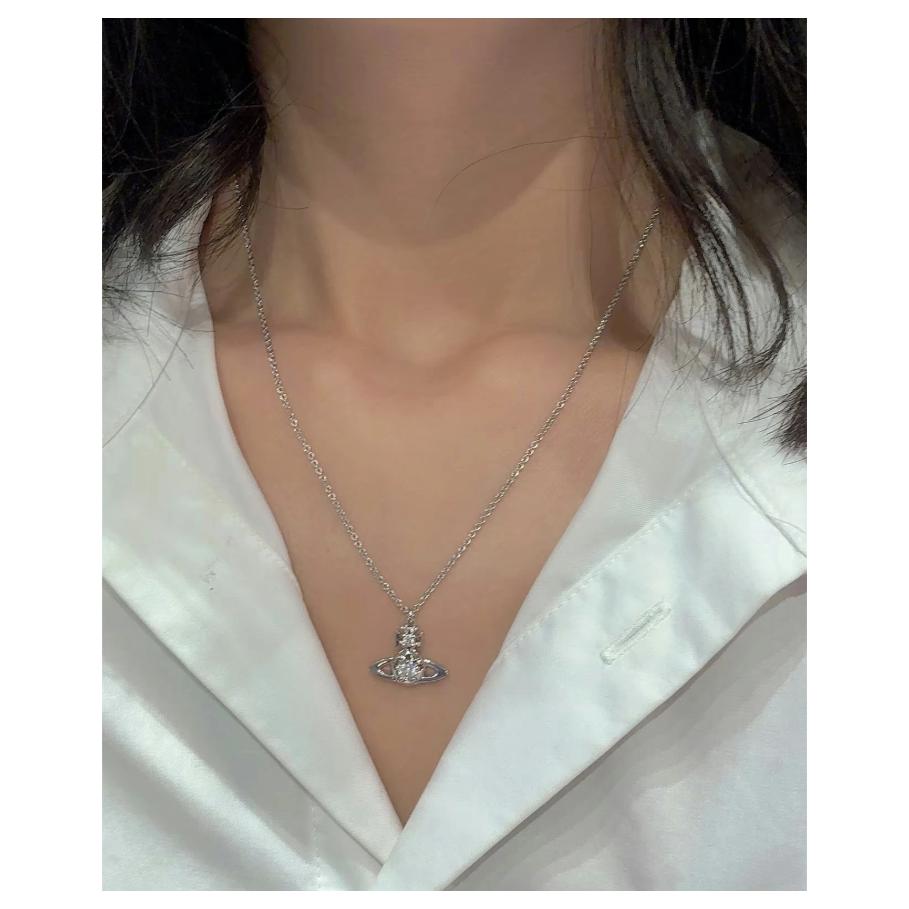 VIVIENNE WESTWOOD Collar Colgante Forma de Saturno Lee Orb Unisex Latón Cristal Plata 8053195262816