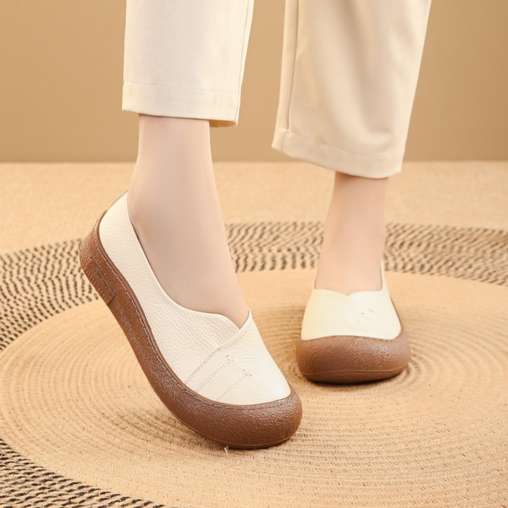 New Top‑Layer Cowhide Mom Slip‑on Shoes, Retro Shallow Mouth Flat Loafers, Anti‑Slip Wear‑Resistant Soft‑Sole Comfort Women Shoes SA‑7022