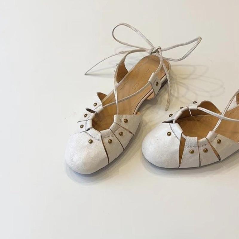 Fashion Roman Toe Cap Sandals for Women in The Summer of 2025: Versatile, Non-toe-exposing, Lace-up, Soft-soled Sandals