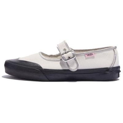 Mary Jane Abrasion Resistant Low Top Skateboard Shoes Women's Beige Sneakers VN000CRRYB21