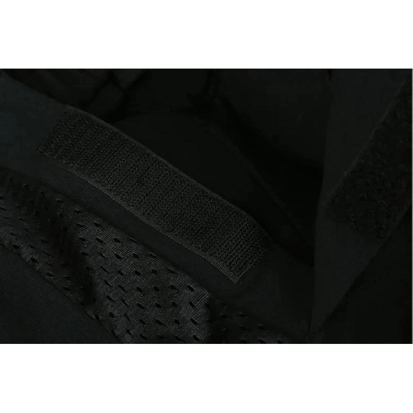 Black Sports Skiing Skating Snowboarding Shorts Hip Protective Bottom Padded for Ski & Roller Skate & Snowboard Hip Protection