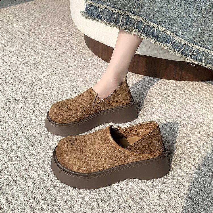 Birkenstocks de plataforma, zapatos nuevos de otoño, zapatos Doudou de dos usos y Birkenstocks.