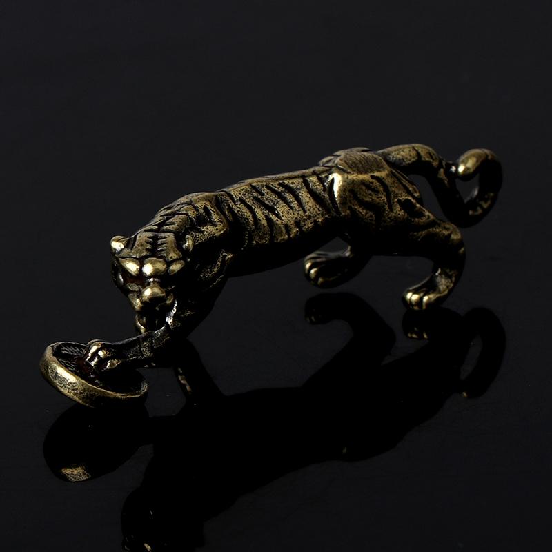 Brass Tiger Statue Ornament Chinese Zodiac Tiger Office Desk Decoration Pendant