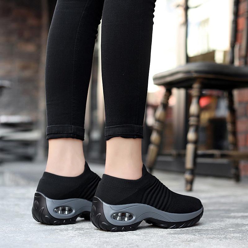 Plus-size Women's Shoes Air-cushioned Fly-woven Sports Shoe Covers Foot Shoes Fashionable Casual Shoes Sock Shoes
