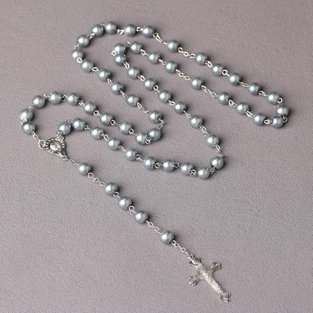 Disponibile: Collana Rosario con Perle di Vetro e Croce