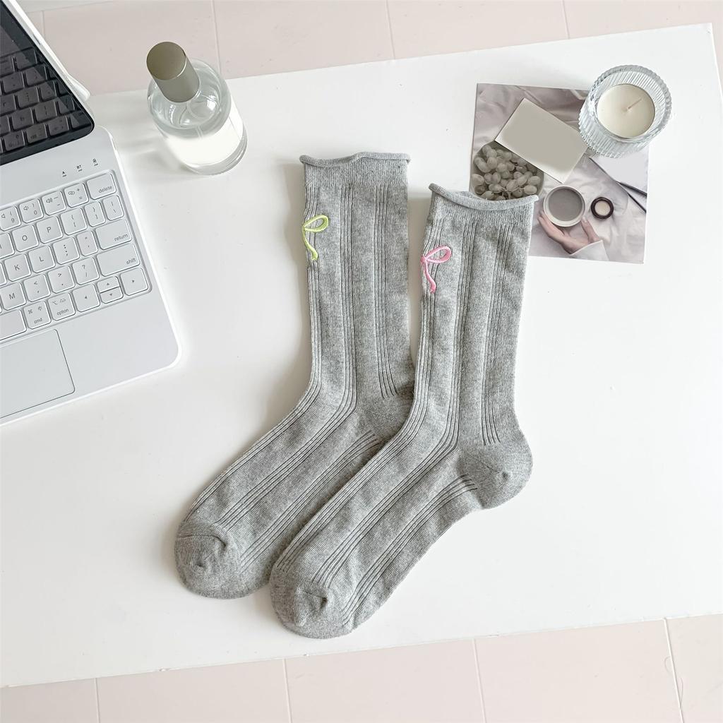 Sophisticated Ladies' Ankle Socks with Embroidery Colorful Bows Stretchable Cotton Fabric Middle Tube Calf Socks Hosiery