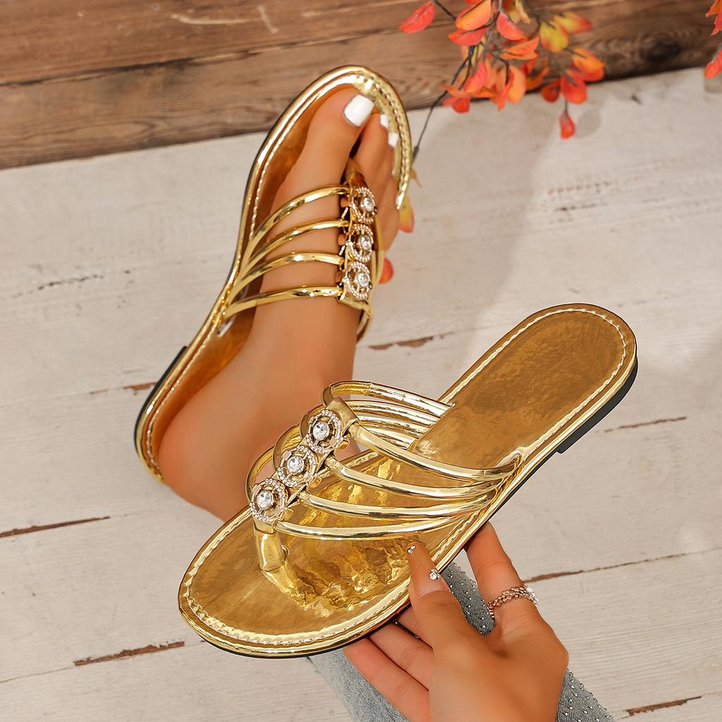 Fashion Summer Women Slippers Plus Size Flip Flops 2025 New Outdoor Slippers Shiny Rhinestone Shoes Clip Toe Flat Sandals Slides Women