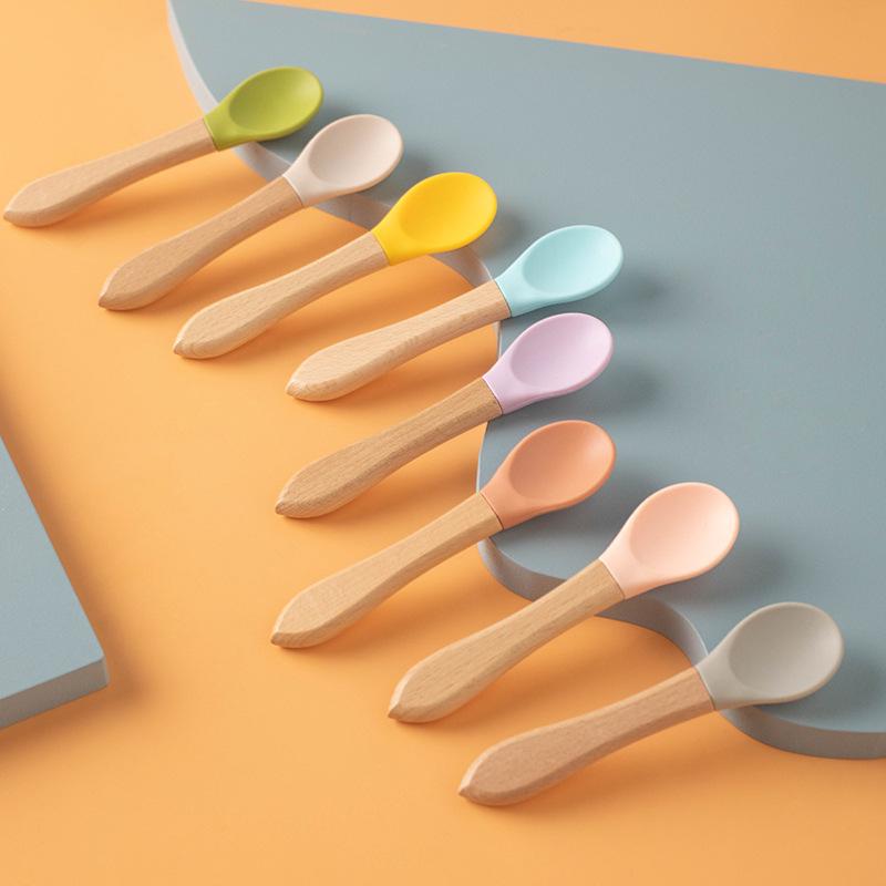 Pet Cat Canned Food Spoon Wooden Handle Silicone Kitten Wet Food Feeding Spoon Baby Food Grade Material Pet Supplies