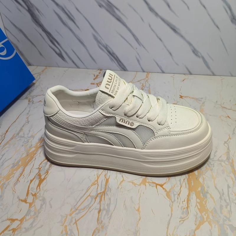 Korean version of thick-soled heightened soft-soled mesh casual shoes 2025 summer new shoes women's board shoes versatile white shoes