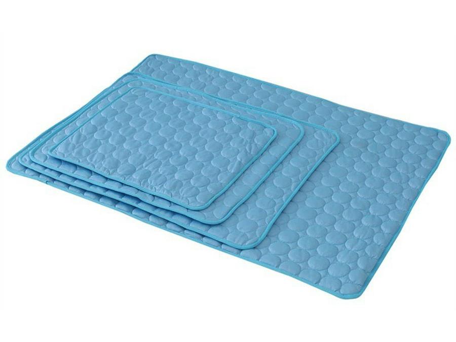 Summer Ice Silk Cooling Mat for Pets - Soft, Comfortable, and Breathable Mat for Cats and Dogs.