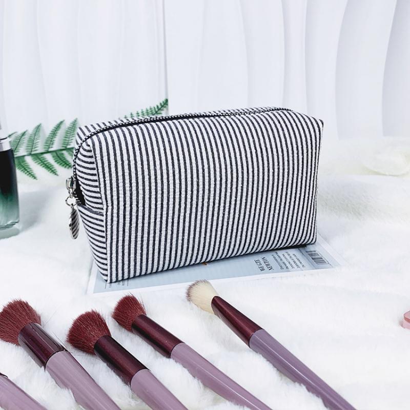 Seersucker Makeup Bag Large Capacity Toiletry Bag Embroidered Striped Travel Storage Bag