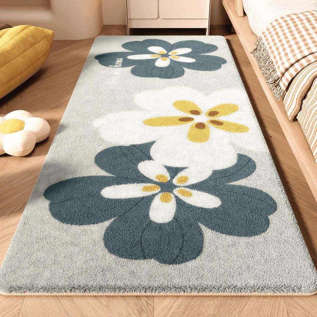 Ins Fresh Bedroom Rug: Cute Flower Design, Cool & Dirt-Resistant, Thick Non-Slip Foot Mat for Bedside or Coffee Table.