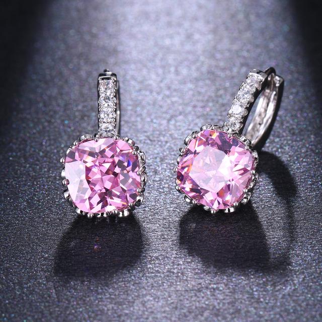 

Bettyue Trend Classic Series квадратной формы с цирконием ААА для женщин и девушек, простые серьги на модной вечеринке, первый выбор розовый