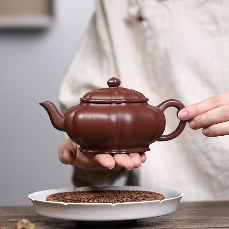 

290ml Antique Yixing Purple Clay Teapots Handmade Ruyi Rib Pot Raw Ore Purple Mud Kettle Zisha Tea Set Drinkware Supplies Craft