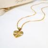Colar Versátil de Aço Titânio Amor Não Desbota Simples Colar com Pingente Coração de Pêssego em Ouro 14K