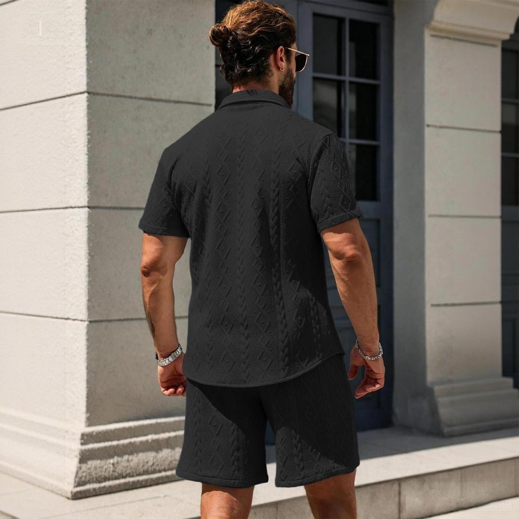 Conjunto Casual de Duas Peças para Homem no Verão Camisa de Botão de Manga Curta e Conjunto de Calções Tecido Leve e Respirável para Uso Diário