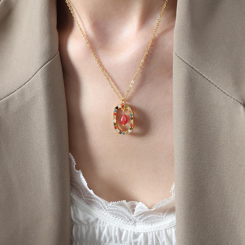 Natural Agate & Czech Diamond Pendant Necklace, 18K Gold Titanium Steel Versatile Collarbone Chain Jewelry