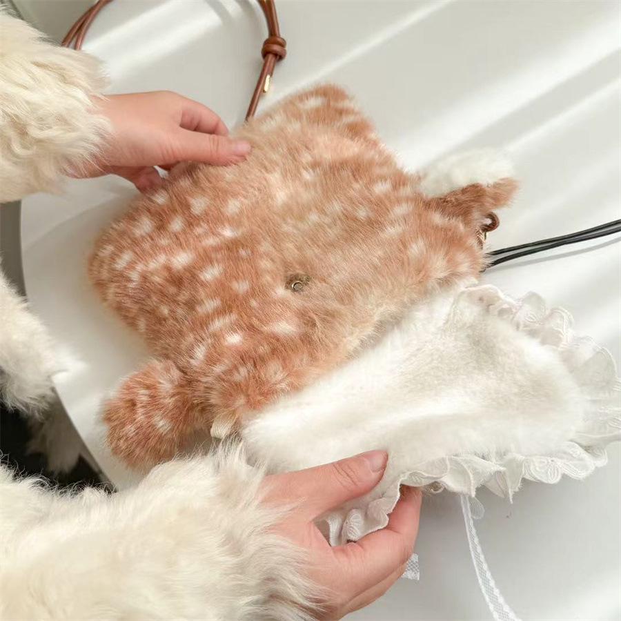 Autumn/Winter Little Deer Spots Plush Handbag - High-Grade Versatile Retro Women's Commuter Bag