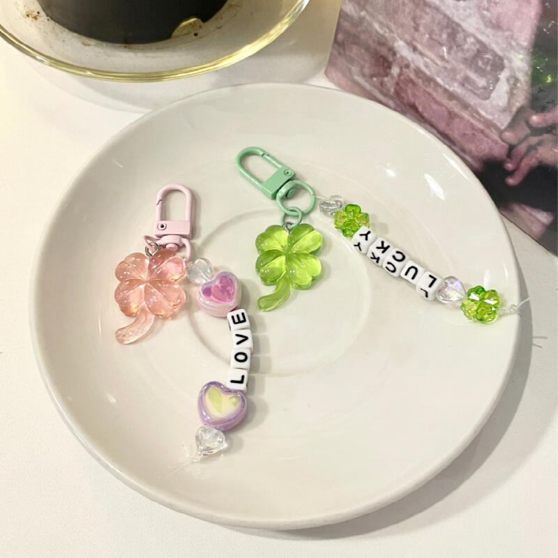 Four-leaf clover initial keychain making DIY kit Smile