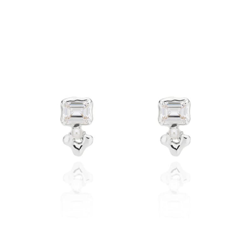 POPPI Water light earrings (Wihte)