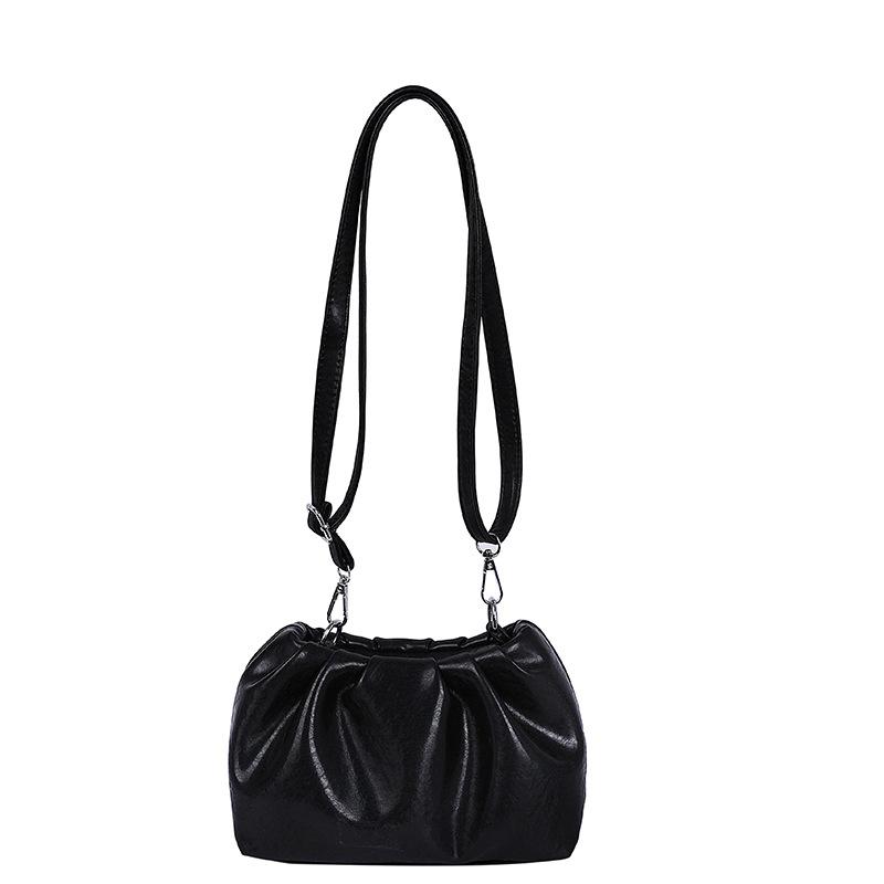 

Today s popular niche design pleated bags, new women s bags, versatile messenger bags, buckets, hand bags