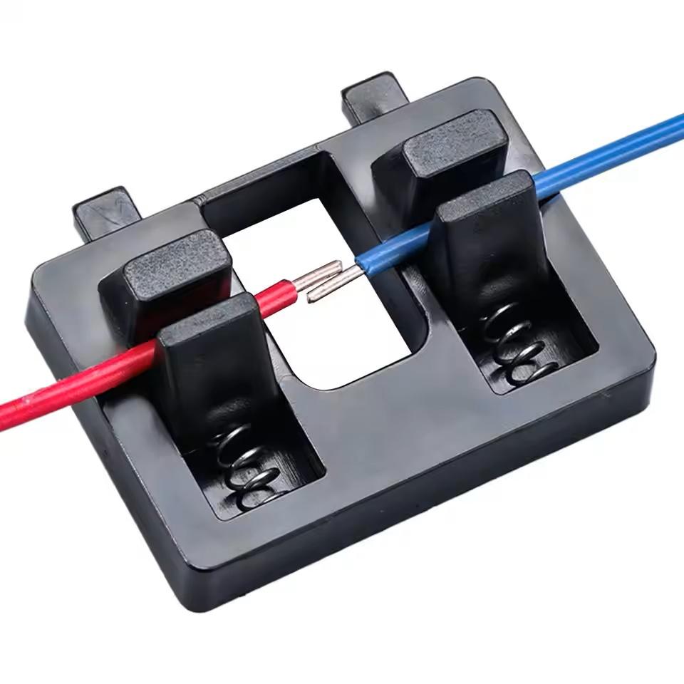 

1pc Welding Wire Fixture Adjustable Suction Bracket Welding Table Clamp For Motherboard Soldering Welding Locator Soldering Tool чорний