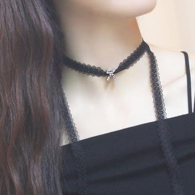 Glammuse Ribbon Lace Choker