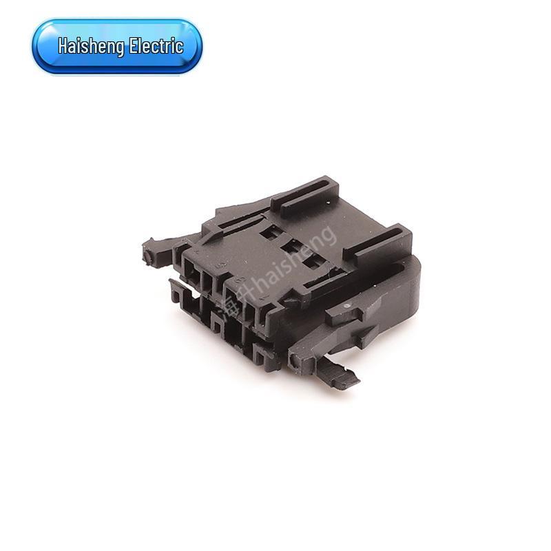 8-Hole Black Connector Housing 3B0 972 724 Wiring Harness Plug 3B0 972 734