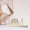 Decorazione dell'orologio da tavolo in metallo LOVE HOME Orologio con base in legno Orologio senza ticchettio silenzioso per casa, ufficio, soggiorno, orologio analogico digitale in metallo con lettere