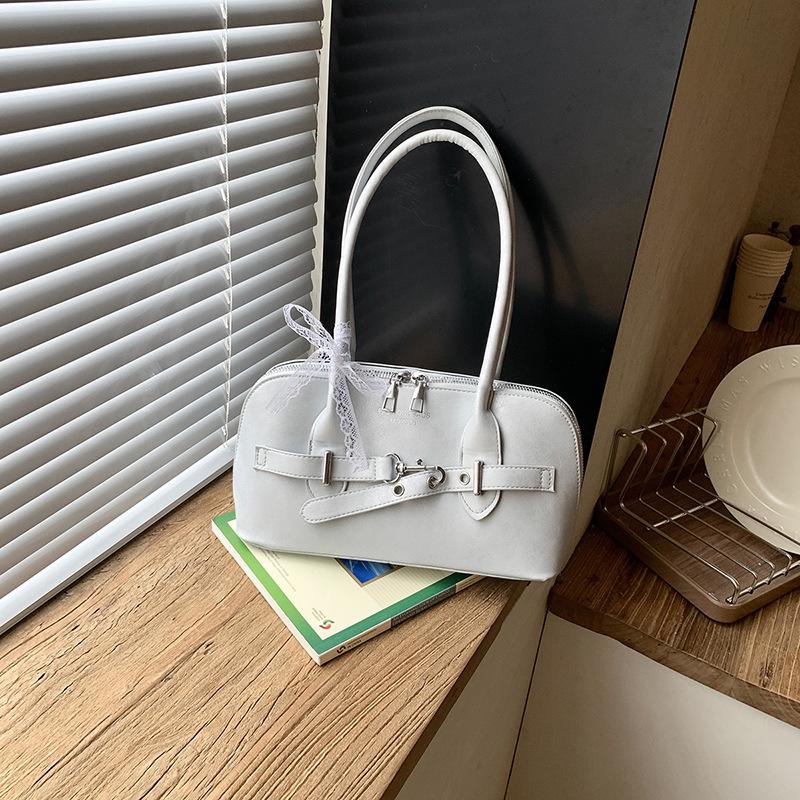 Large-capacity Commuter Retro Simple Casual Crossbody Bag for Women with Shoulder Strap and Underarm Closure