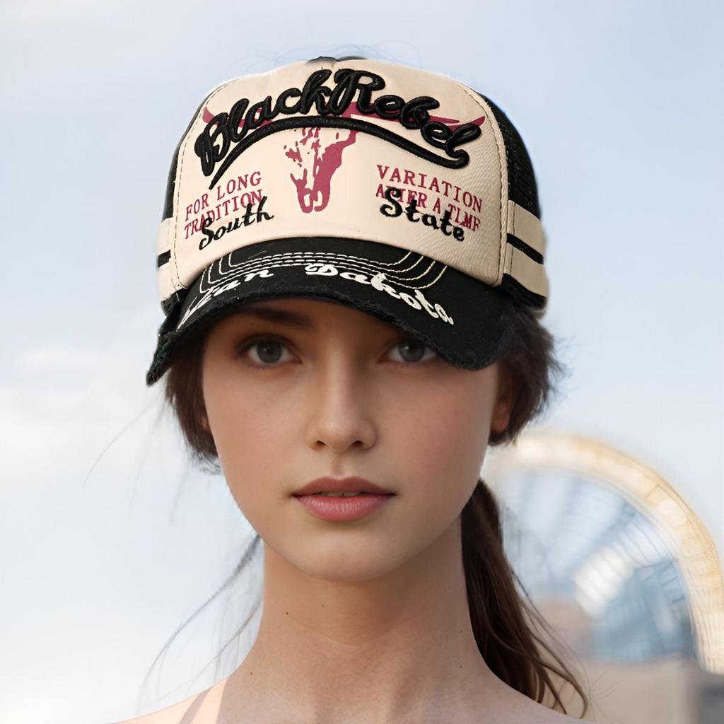 Unisex Bull Head Embroidered Mesh Baseball Cap