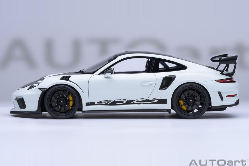 AUTOart Porsche 911 GT3 RS Weissach Package Finished Model 78176 1/18 (991.2) (White/Carbon Black)