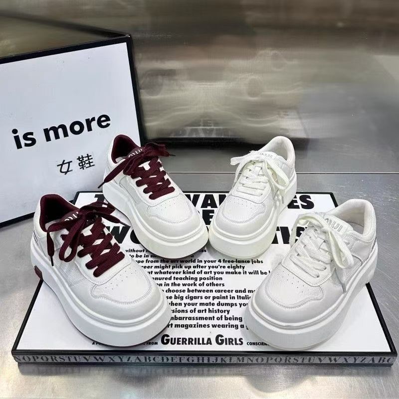 New versatile sports and leisure shoes heightened lace-up lightweight board shoes platform women's shoes
