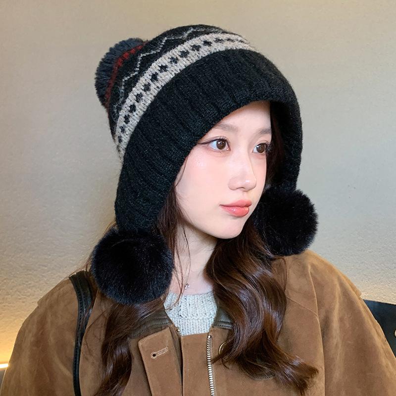 Herbst Winter Pelzig Warm Lässig Vielseitiger Stil Winddicht Ohrenschutz Bommel Dekoration Strickmütze Bequem Gemütlich Trendig