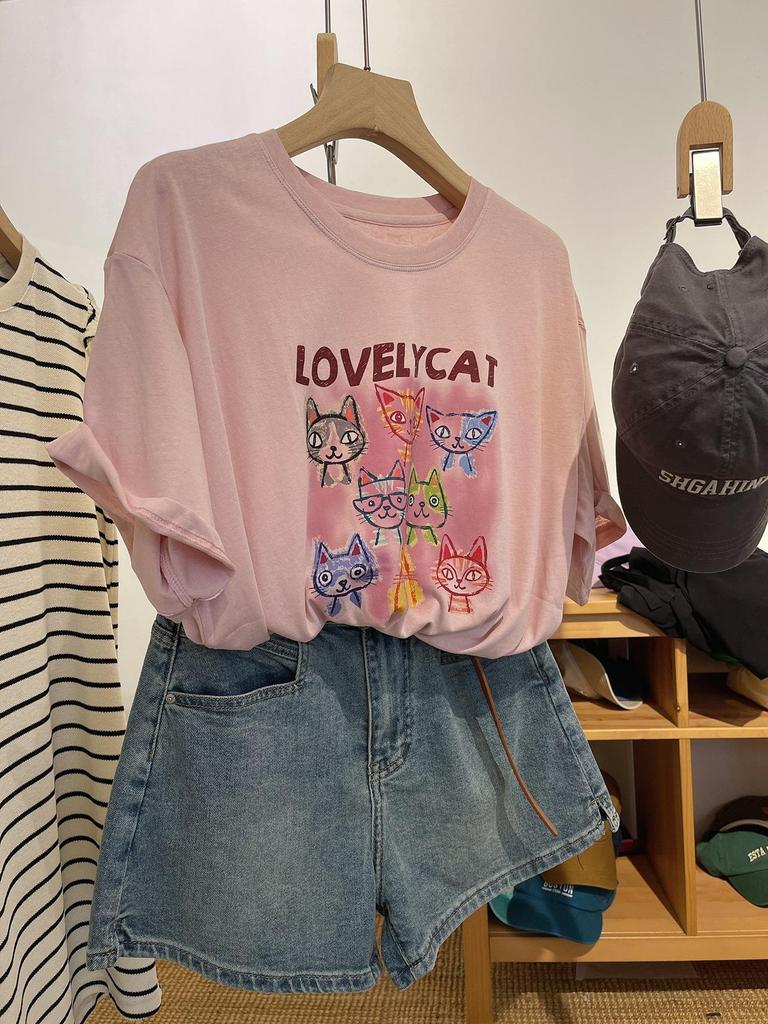 Plus Size Ice-Cool Cat Print Women’s Summer T-Shirt – Short Sleeve, Breathable, Colorful, Loose Fit