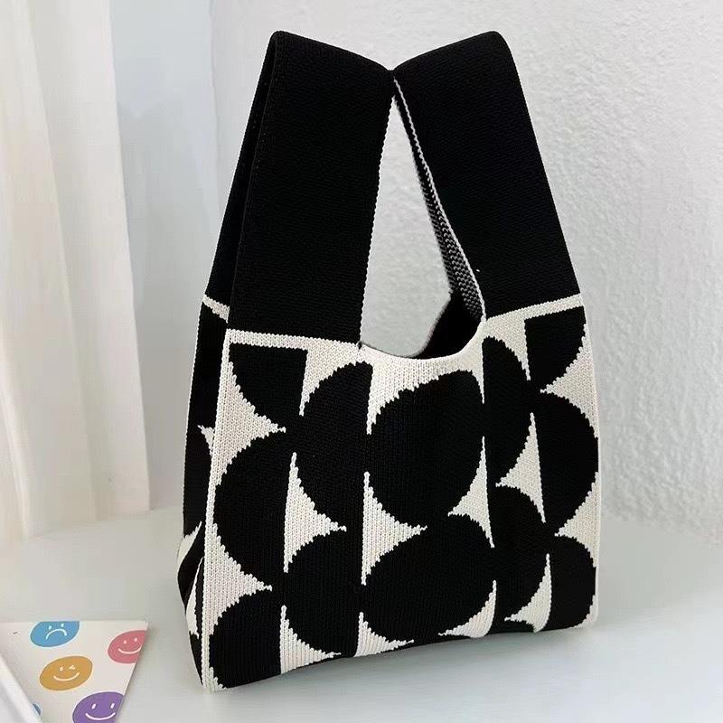 Knitted bag, gift bag, souvenir gift, woven bag, gift bag, fashion wrist bag, handbag, women's bucket bag.
