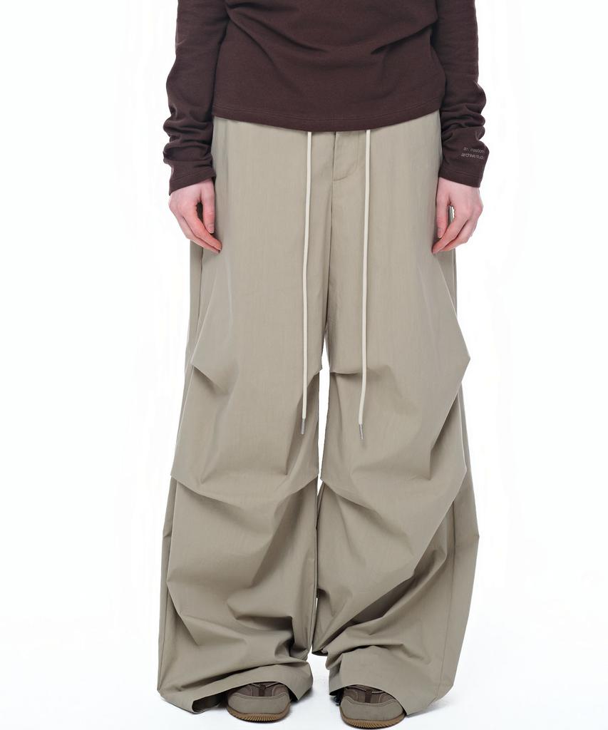 AEGO FREEDOM LAB Double Tuck Nylon Pants_Beige