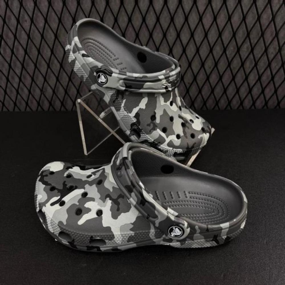 

Crocs Hc02 Classic Camo Print Clogs Classic Printed Camo Clog Shared grey/camo0IE/230